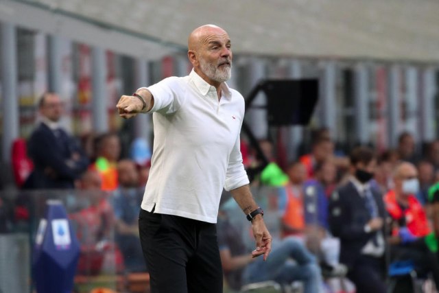 Интересна идеја на тренерот Милан: „Забрането враќање на топката“