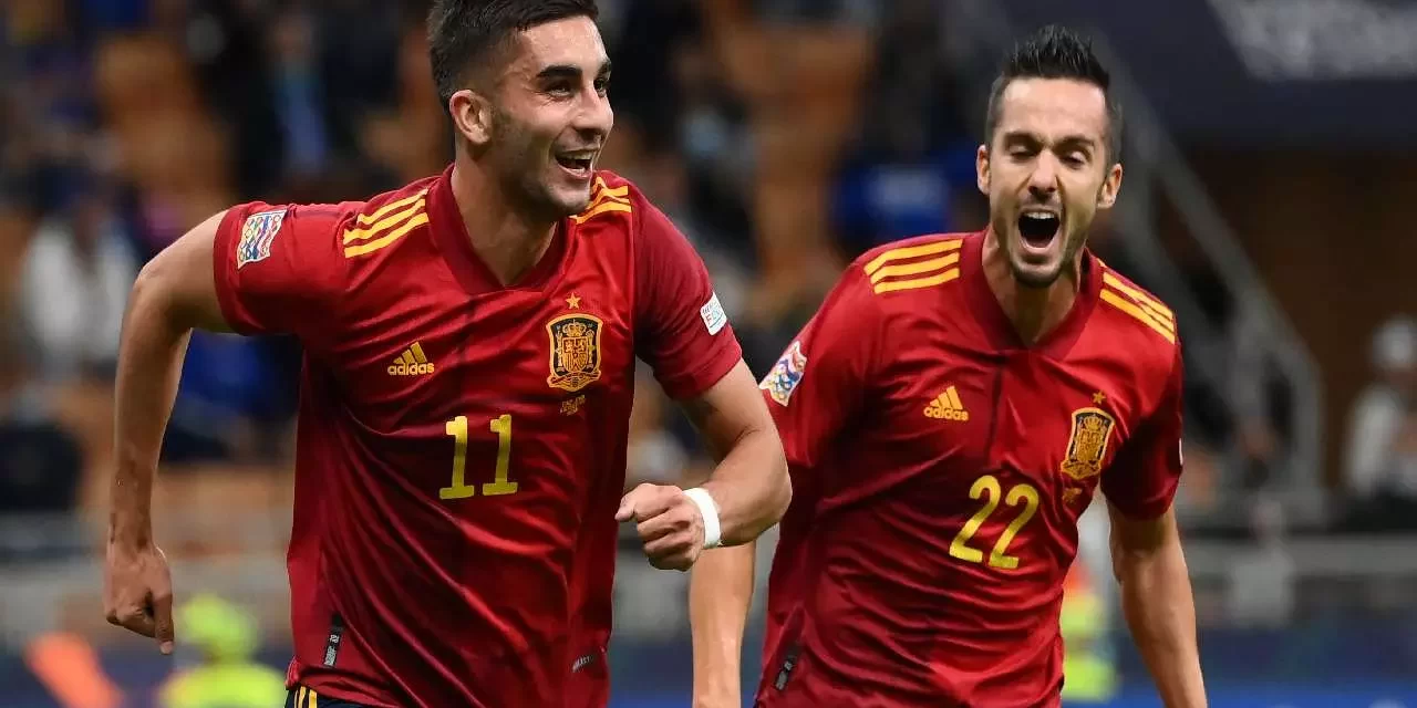 (ВИДЕО) Прекината Италијанската серија победи, Шпанија оди во финалето на Лигата на нации