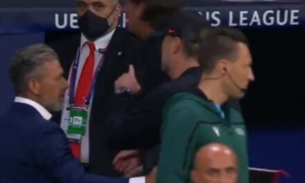 ВИДЕО Симеоне избегна да се ракува со Клоп, тренерот на Ливерпул полуде по натпреварот