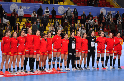 Македонската женска ракометна репрезентација денес ќе одигра тест натпревар со Србија