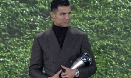 ФИФА смисли награда за Роналдо