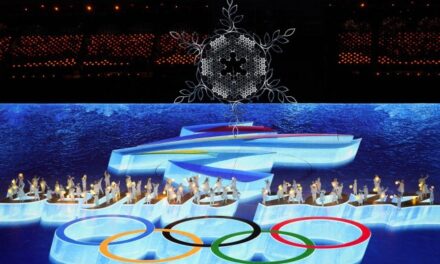 Со спектакуларен огномет се затворени Зимските олимписки игри во Пекинг