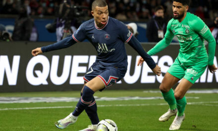 ПСЖ направи пресврт за победа над Сент Етјен, со два гола на Мбапе