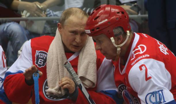 Бившиот хокеар Фетисов: „Санкциите нема да го уништат рускиот спорт…