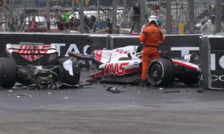 (ВИДЕО) Тежок инцидент на Шумахер во Монако-болидот му се скрши на два дела