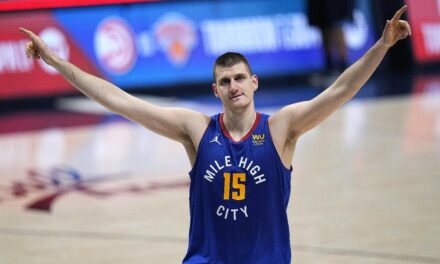 Никола Јокиќ ги соборува сите рекорди, ќе стане најплатениот кошаркар досега