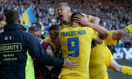 (ВИДЕО) Украина славеше во Глазгов и дојде на чекор од Светското првенство