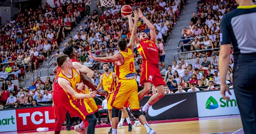 Убедлив пораз на кошаркарите во Шпанија