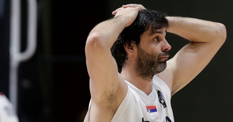 Српската спортска јавност е во шок. СелекторотПешиќ го отпиша Теодосиќ во пресрет на Евробаскетот