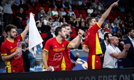 Црна Гора е во осминафиналето на Евробаскет