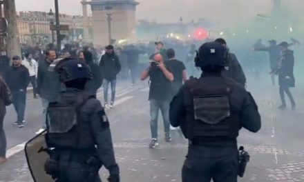 (ВИДЕО) Во Париз 800 полицајци ги чуваат навивачите на Макаби Хаифа