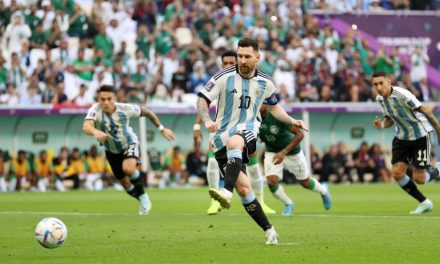 (ВИДЕО) Меси од пенал донесе водство за Аргентина по првото полувреме