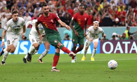 (ВИДЕО) Фернандеш со два гола и донесе триумф на Португалците над Уругвај