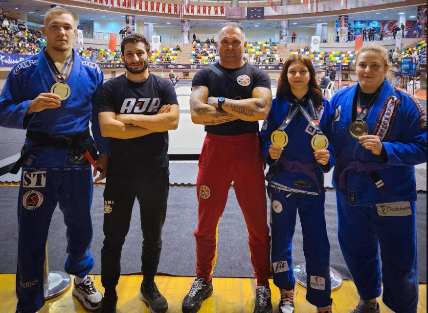 Седум златни медали за Македонија во БЈЈ, од турнирот во Истанбул