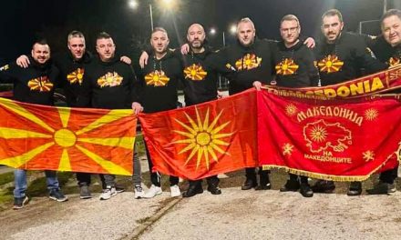 (ФОТО) Фалангата од македонски навивачи тргнува за Краков!