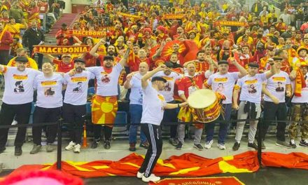 (ФОТО) Фалангата се враќа дома: И покрај поразите, пак за Македонија ќе навива