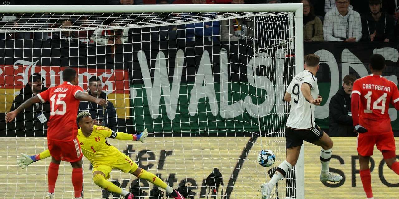 (ВИДЕО) Германија го победи Перу, двоен стрелец е Фулкруг
