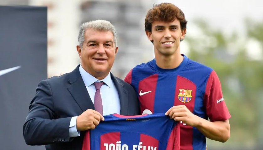 Барселона планира да го комплетира договорот со Жоао Феликс