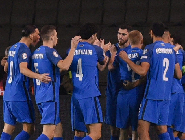 (ВИДЕО) Азербејџан ја совлада Шведска, спектакуларен гол на Махмудов од половина терен