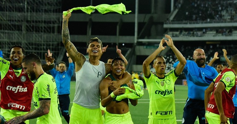 (ВИДЕО) Неверојатен пресврт во Бразил-Палмеирас губеше 0-3, па стигна до триумф над Ботафого
