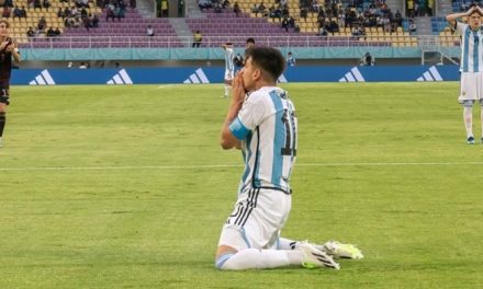 Аргентинскиот талент и наследник на Меси, пред трансфер во Манчестер Сити