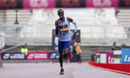 Трагедија: Во сообраќајка загина најдобриот маратонец на 24 години!